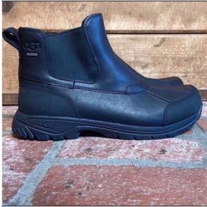 UGG Boots. Men’s 12